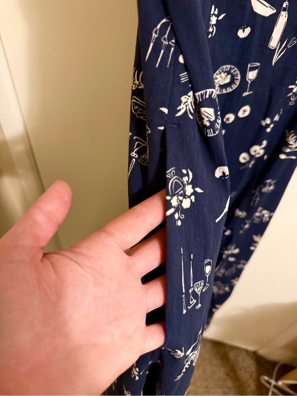 Abercrombie & Fitch Mila Midi Dress - Picture 4 of 4